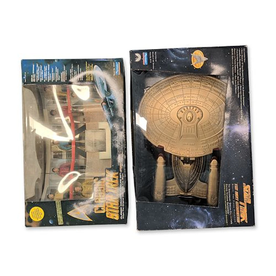 2pc Playmates Star Trek Collector Figurine Set and Starship Enterprise
