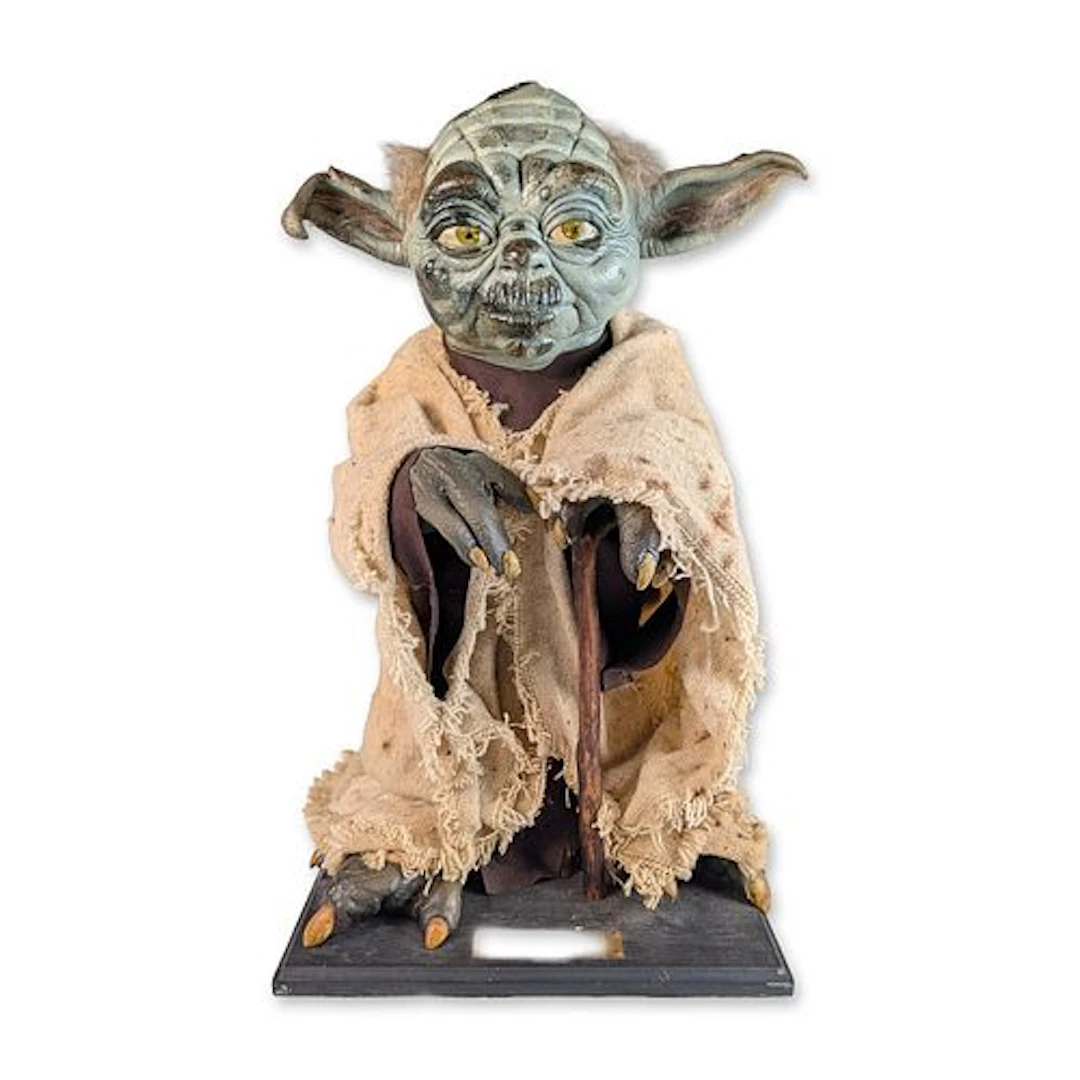 5pc Illusive Concepts Limited Edition Yoda and Star Wars Figures