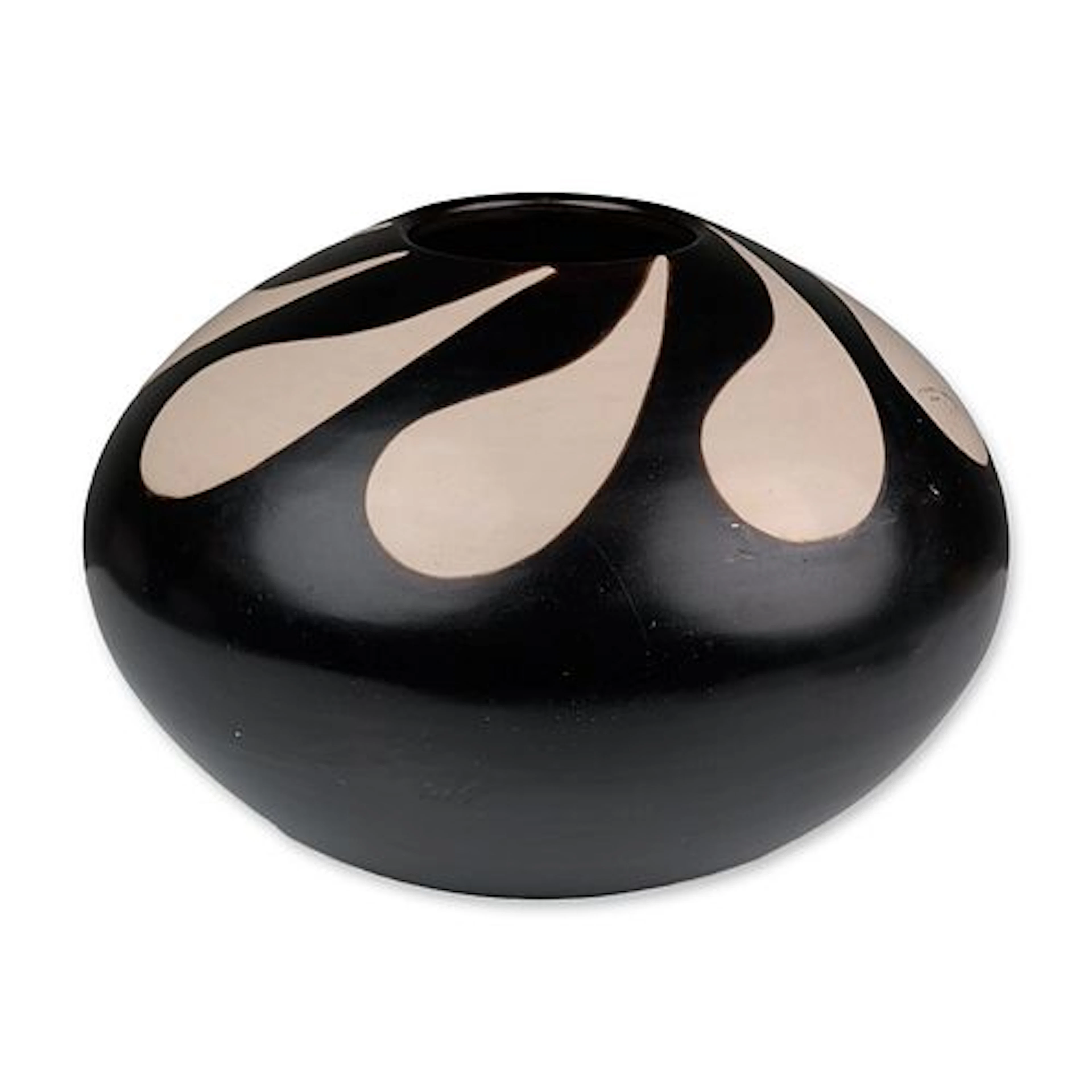 Henry Carmen Peruvian Chulucanas Pottery Vase