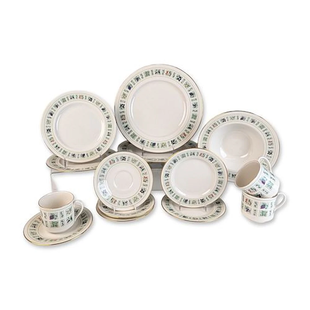 14pc Royal Doulton Fine China Service, Tapestry