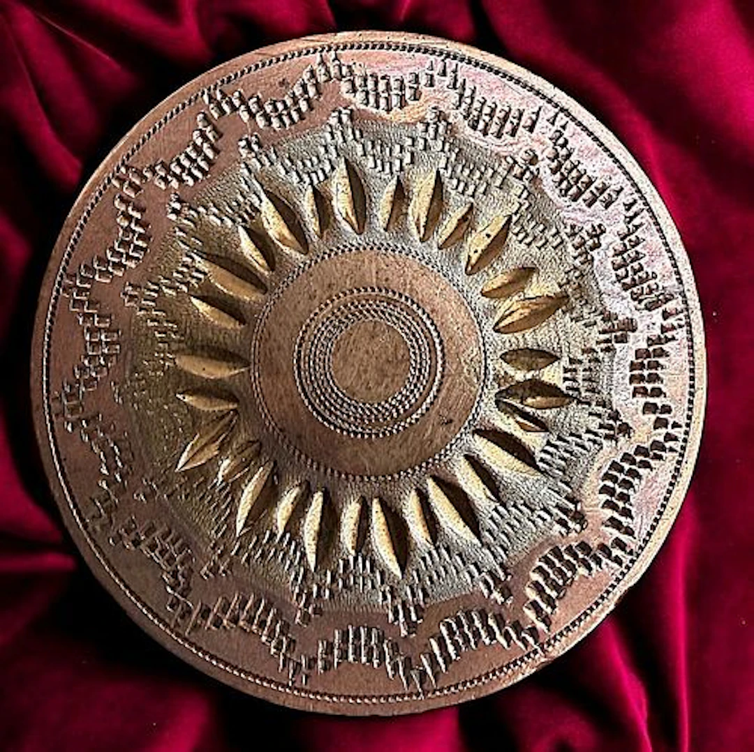 A DIVISION ONE TWO COLOR COPPER ENGRAVED BUTTON