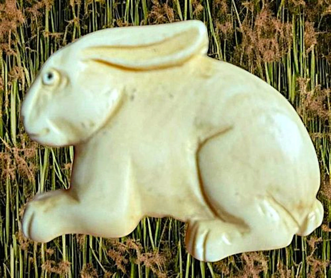 A DIVISION ONE REALISTIC ANIMAL NETSUKE