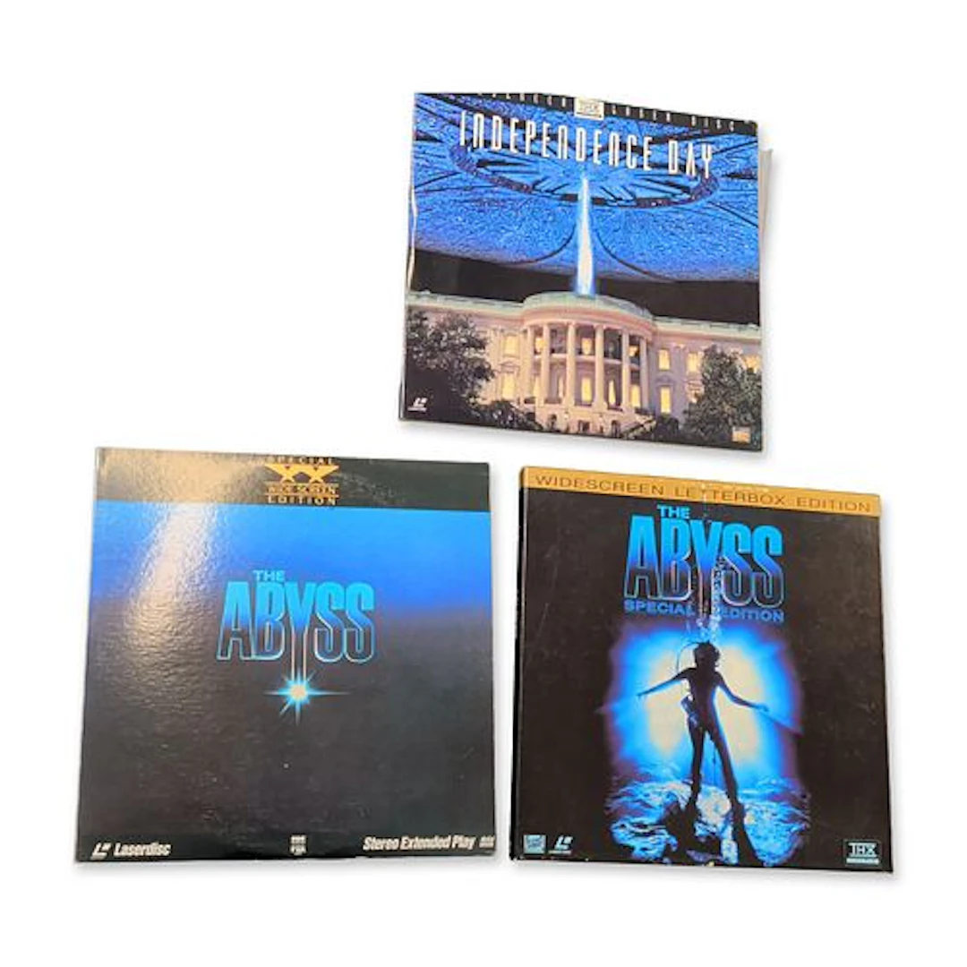 A Trio of Science Fiction LaserDiscs Including Independence Day and The Abyss