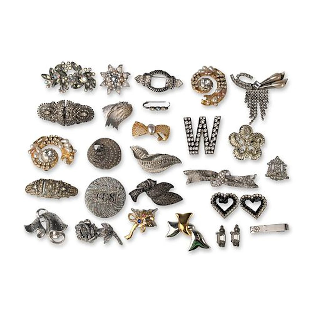 29pc Vintage Costume Jewelry Including Vendome and Hollywood Brooch