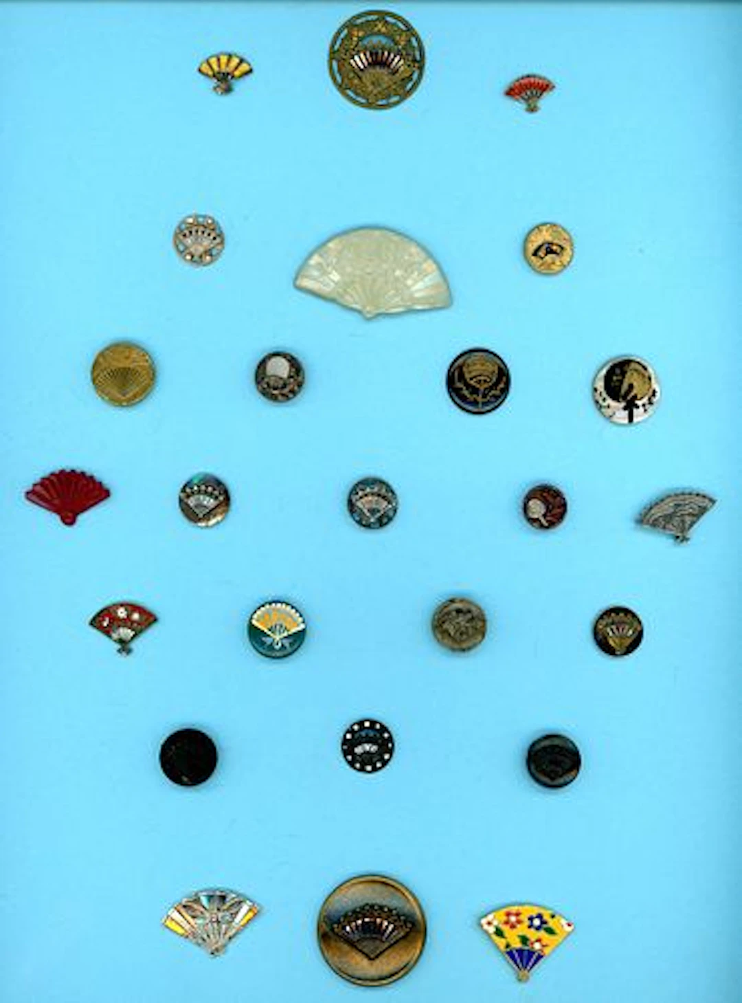 A CARD OFDIVISION ONE AND THREE FAN BUTTONS