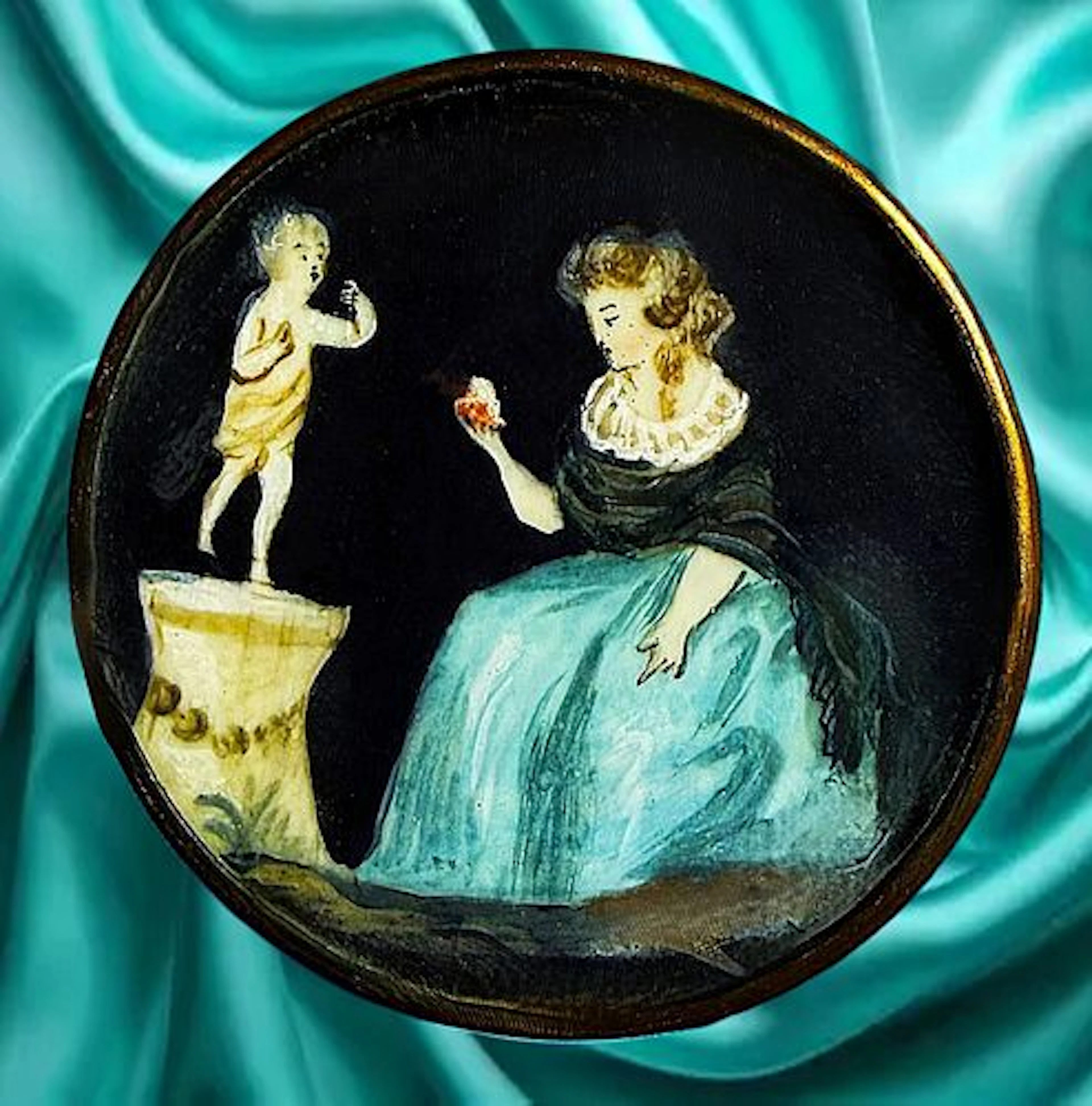 A DIVISION ONE UNDER GLASS PICTORIAL BUTTON