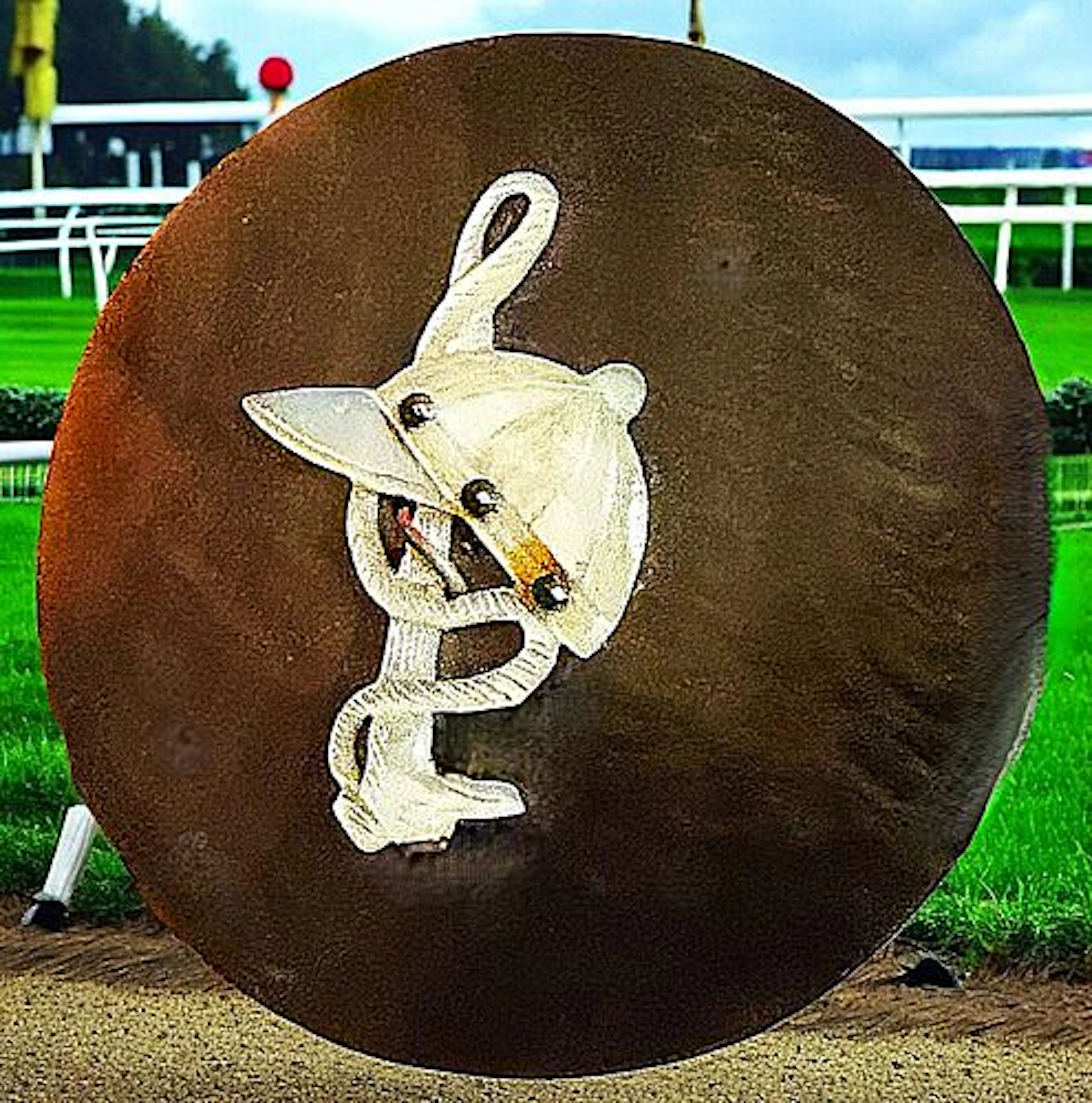 A DIVISION ONE PICTORIAL PEARL BUTTON