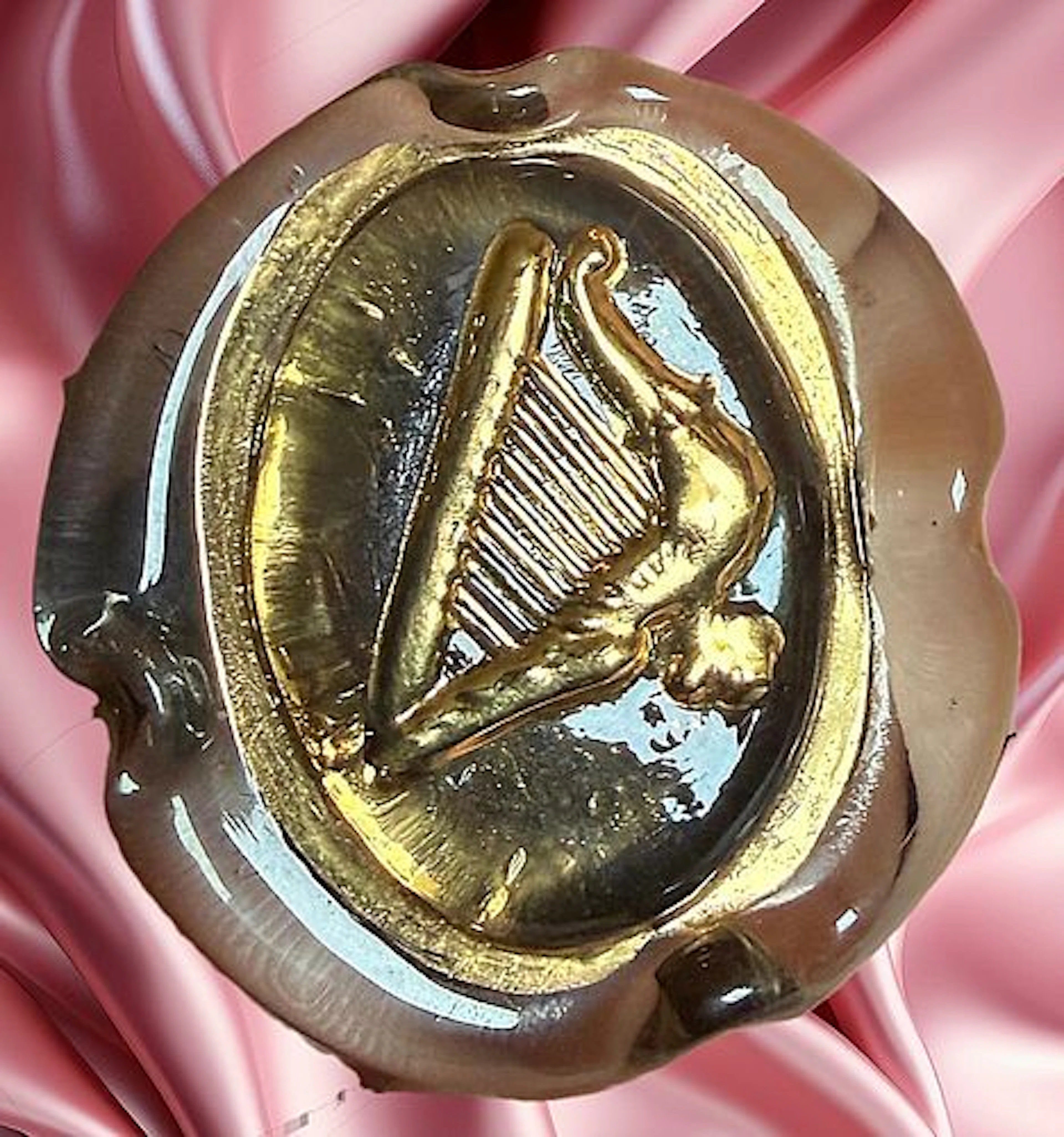 A DIVISION THREE ENGLISH BIMINI GLASS BUTTON