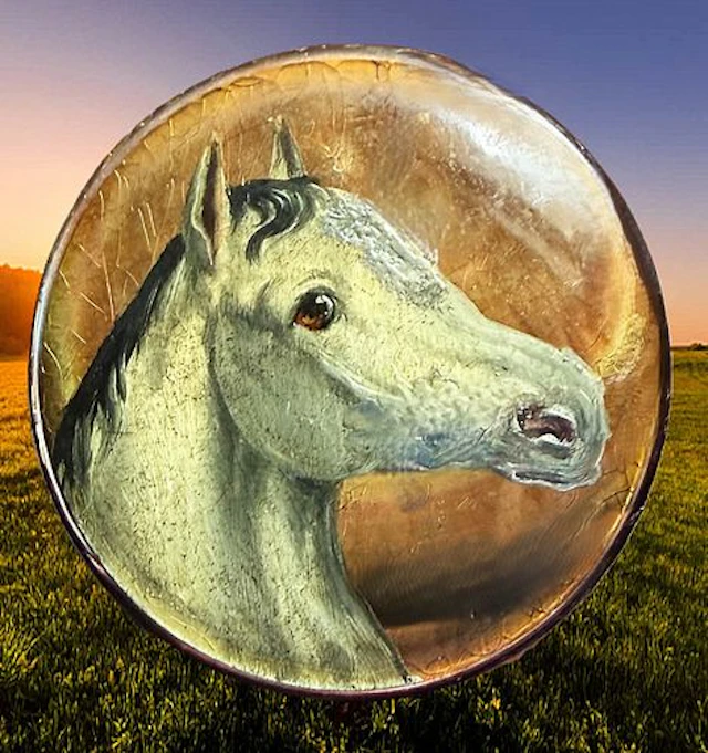 A VERY RARE VERNIS MARTIN SPORTING BUTTON