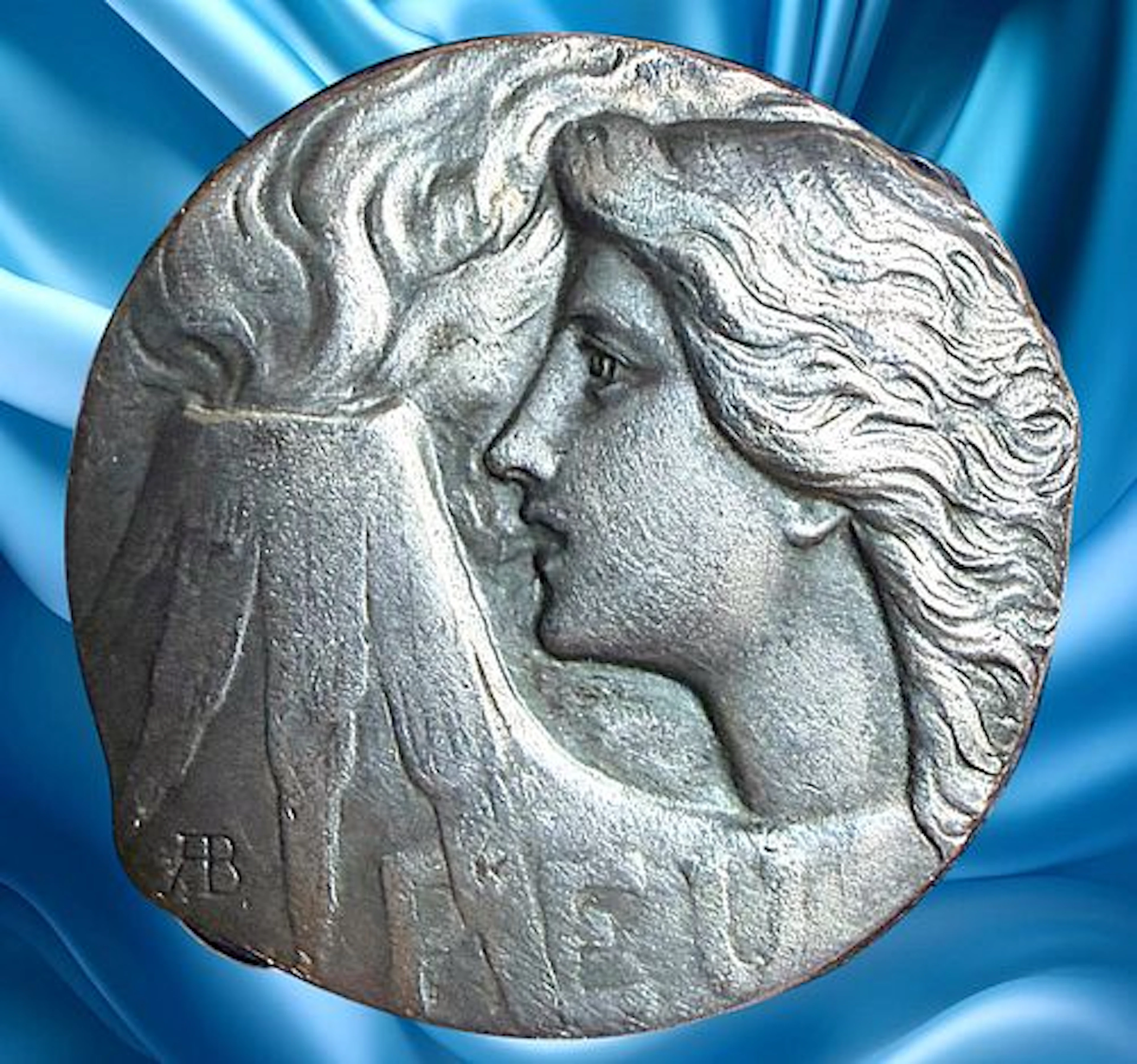 A DIVISION 1 SILVERED ART NOUVEAU ARMAND BARGAS BUTTON