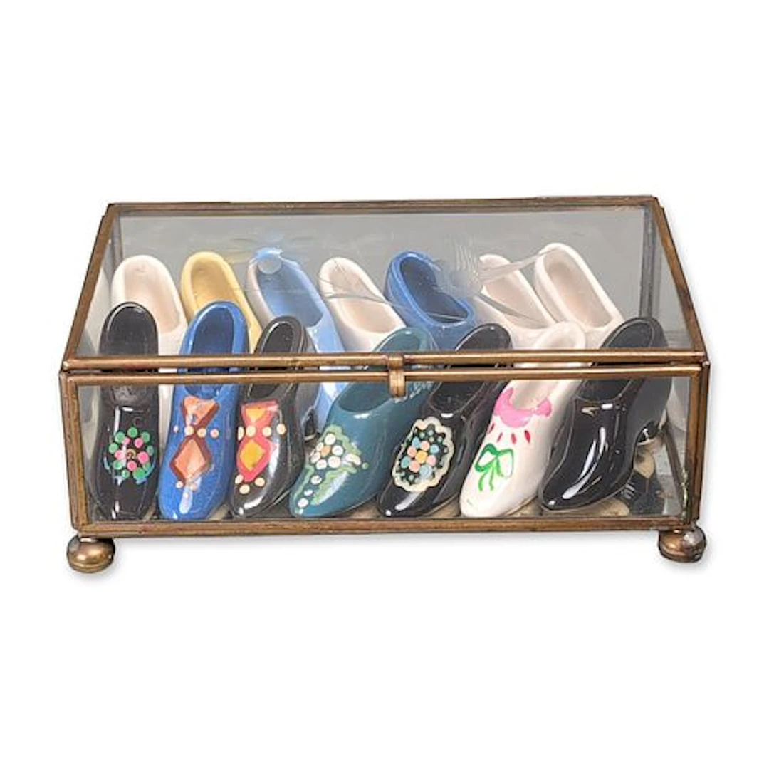 15pc Collection of Hand Painted Glazed Ceramic Shoe Figurines in Glass Case