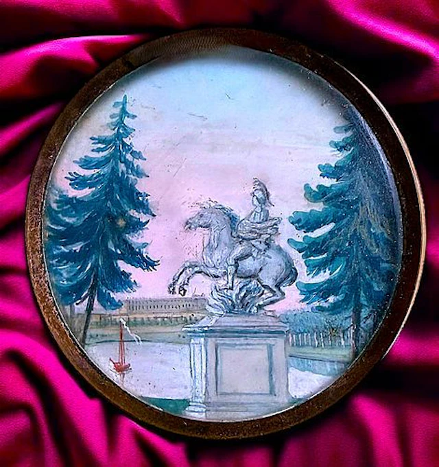 A DIVISION ONE UNDER GLASS PICTORIAL BUTTON