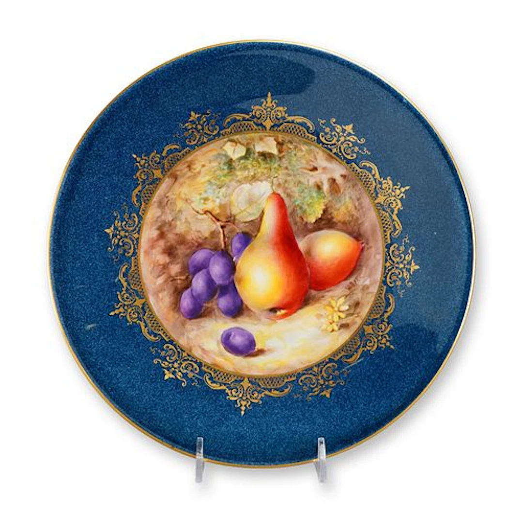 English Royal Worcester Hand-Painted Porcelain Cabinet Plate with