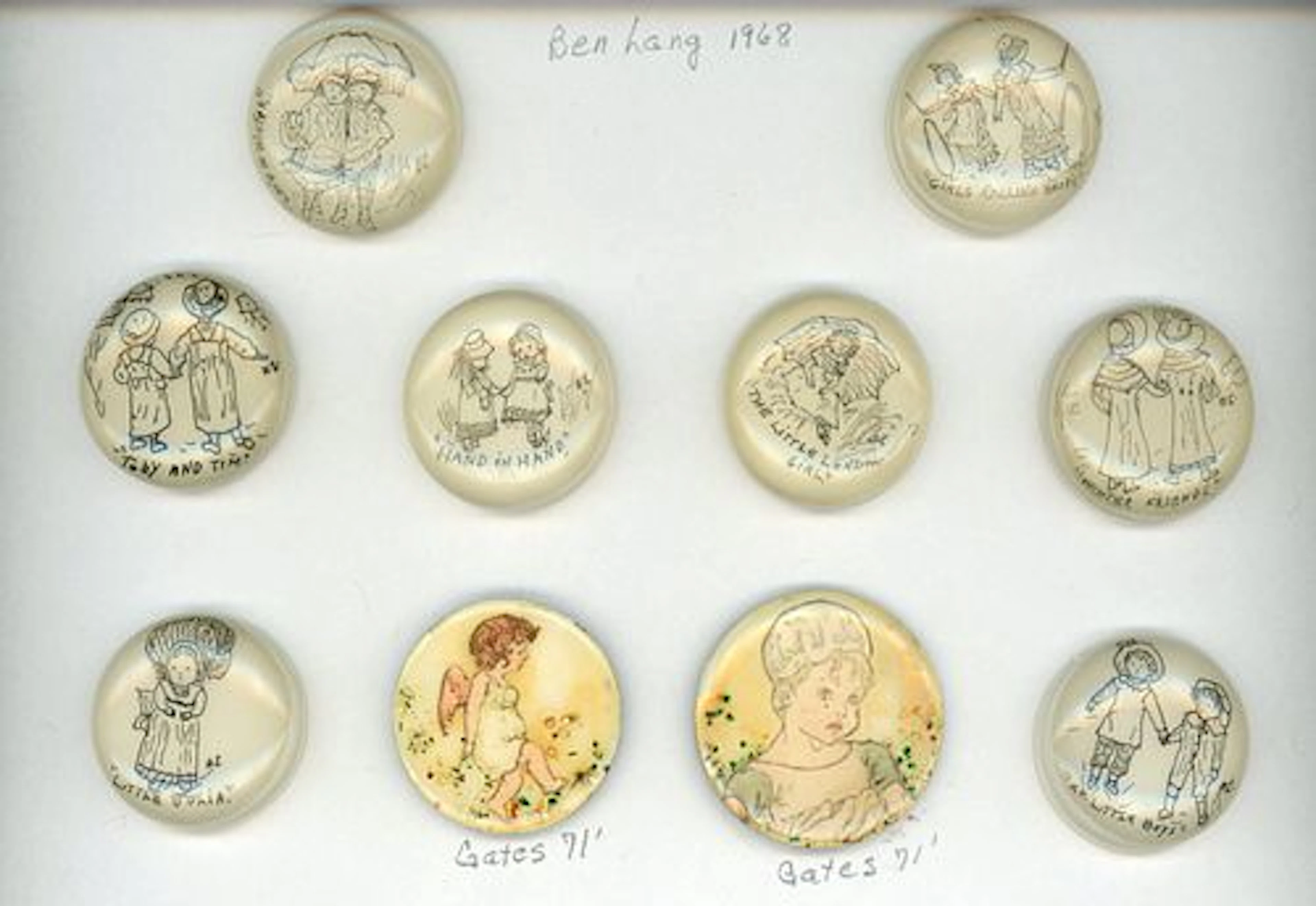 A SMALL CARD OF STUDIO ARTIST BUTTONS