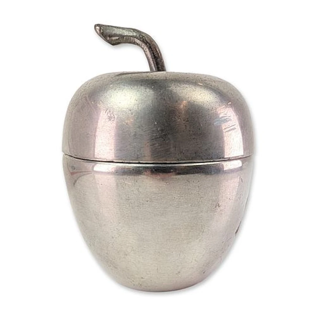 Woodbury Pewterers Apple Lidded Box