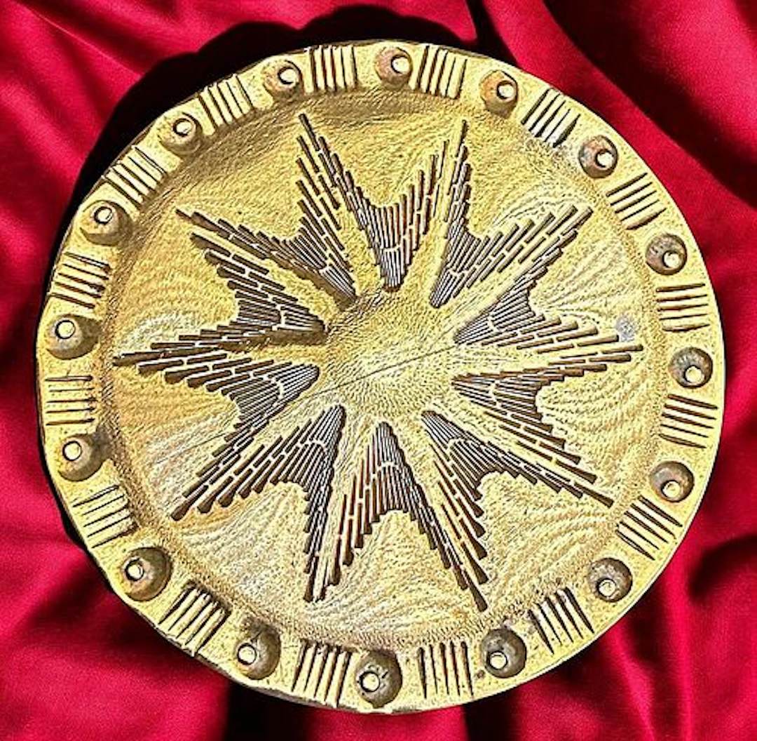 A DIVISION ONE BRASS COATED COPPER BUTTON