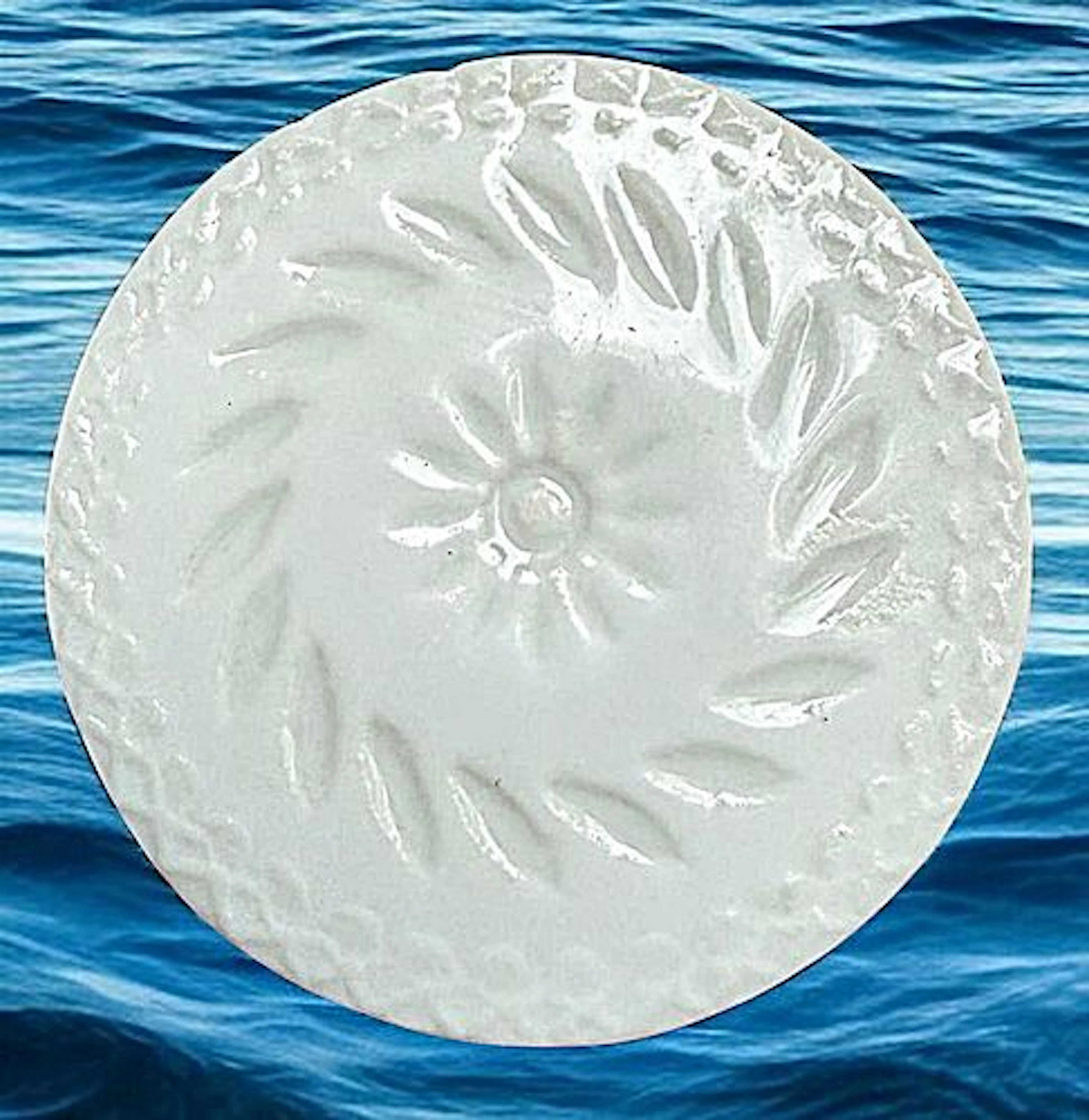 A DIVISION ONE PATTERNED PORCELAIN BUTTON