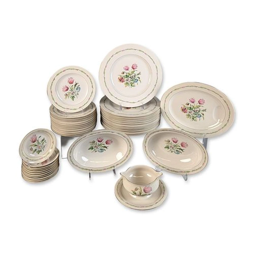 39pc Theodore Haviland New York Porcelain Dinnerware, Garden Flowers