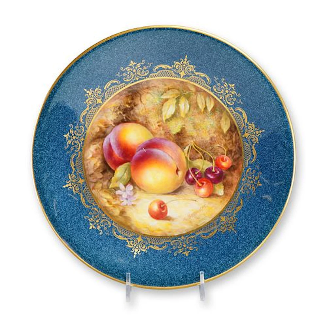 English Royal Worcester Hand-Painted Porcelain Cabinet Plate with