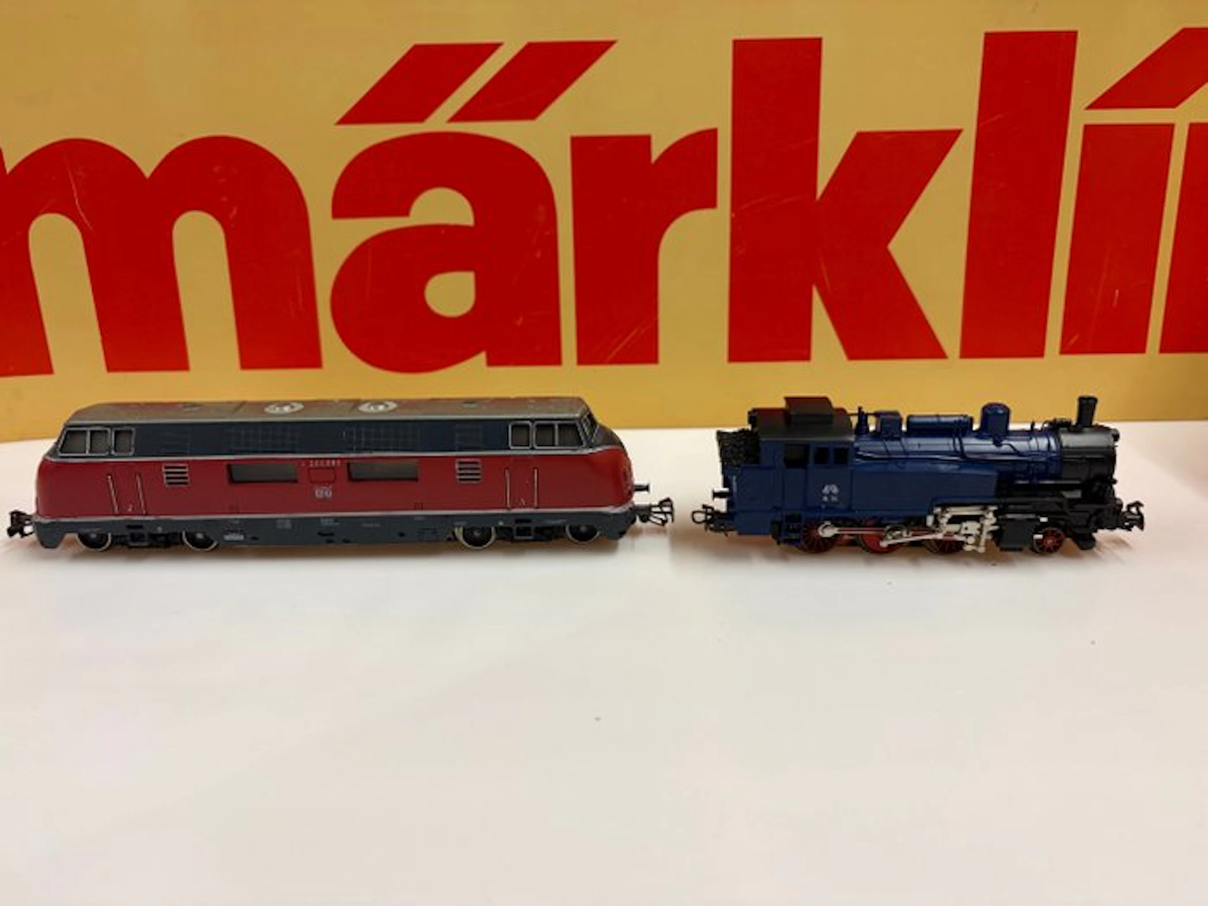 Märklin H0 - Model train locomotive (2) - DB