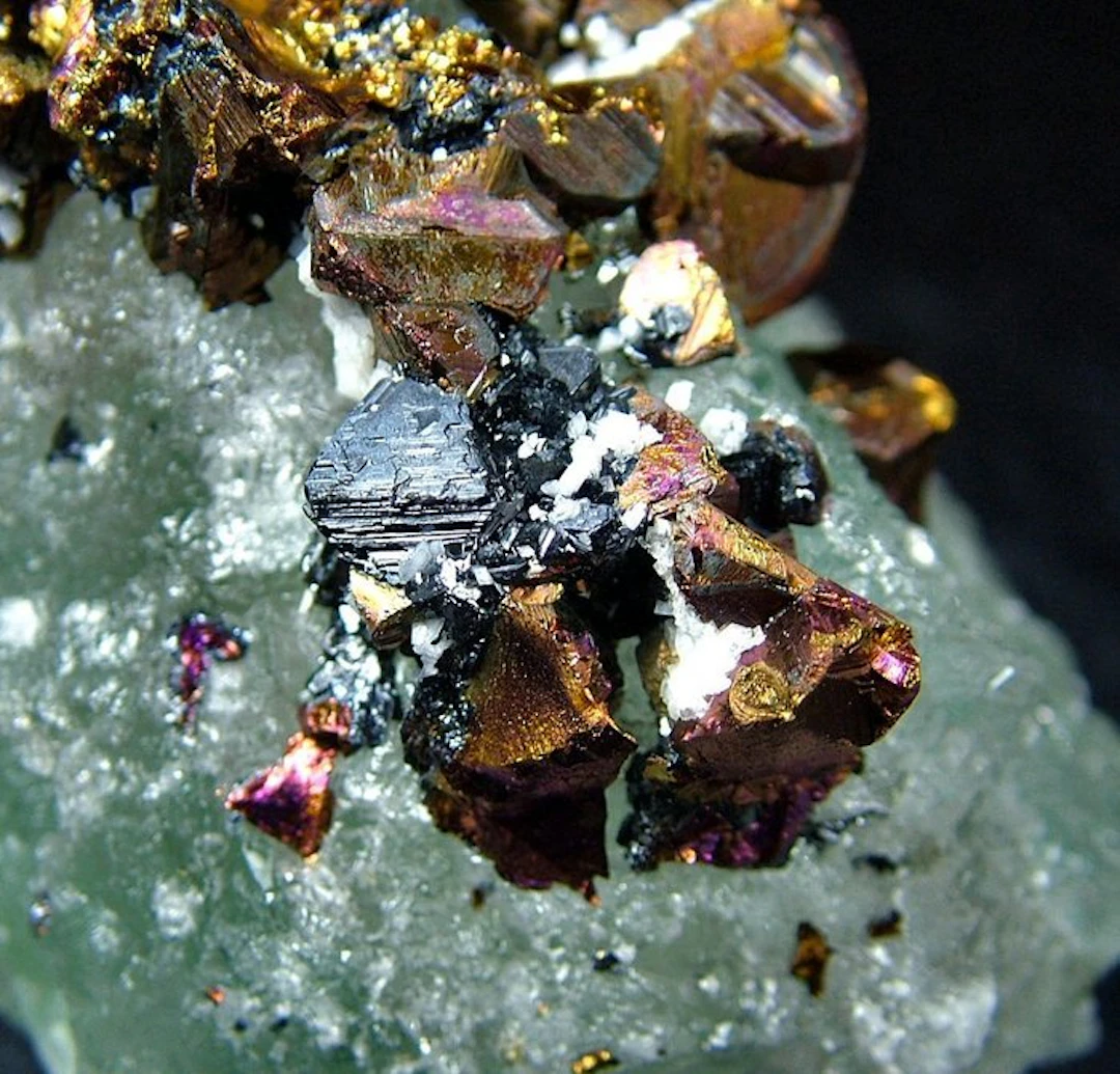 Detail of chalcopyrite with sphalerite and pyrite on...