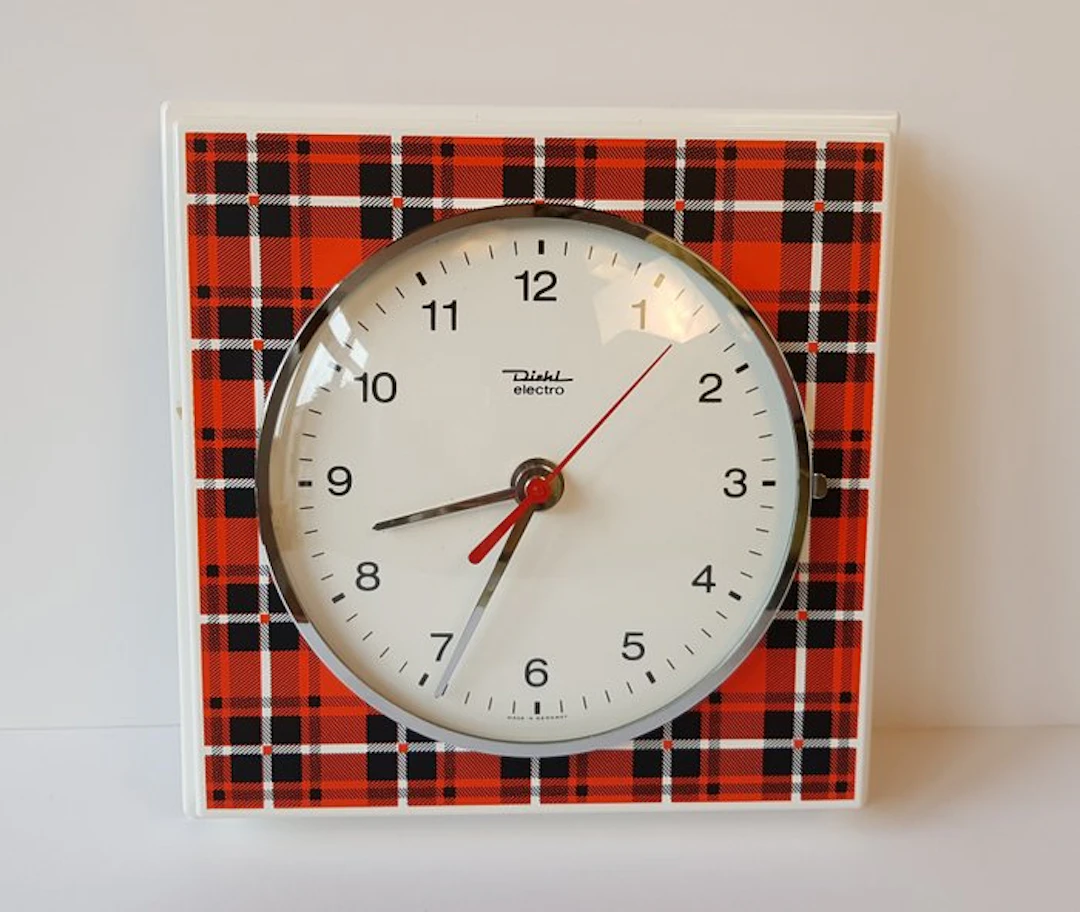 Wall clock - Diehl Electro - Plastic, Glass - 1950-1960 - New Old Stock