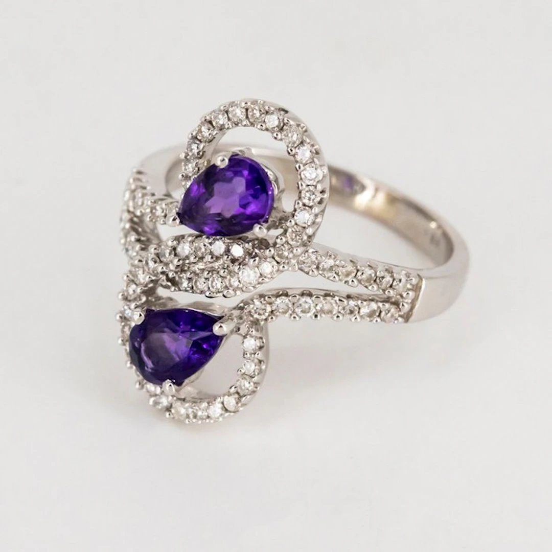 Ring - 18 kt. White gold - 1.52ct. tw. Amethyst - Diamond