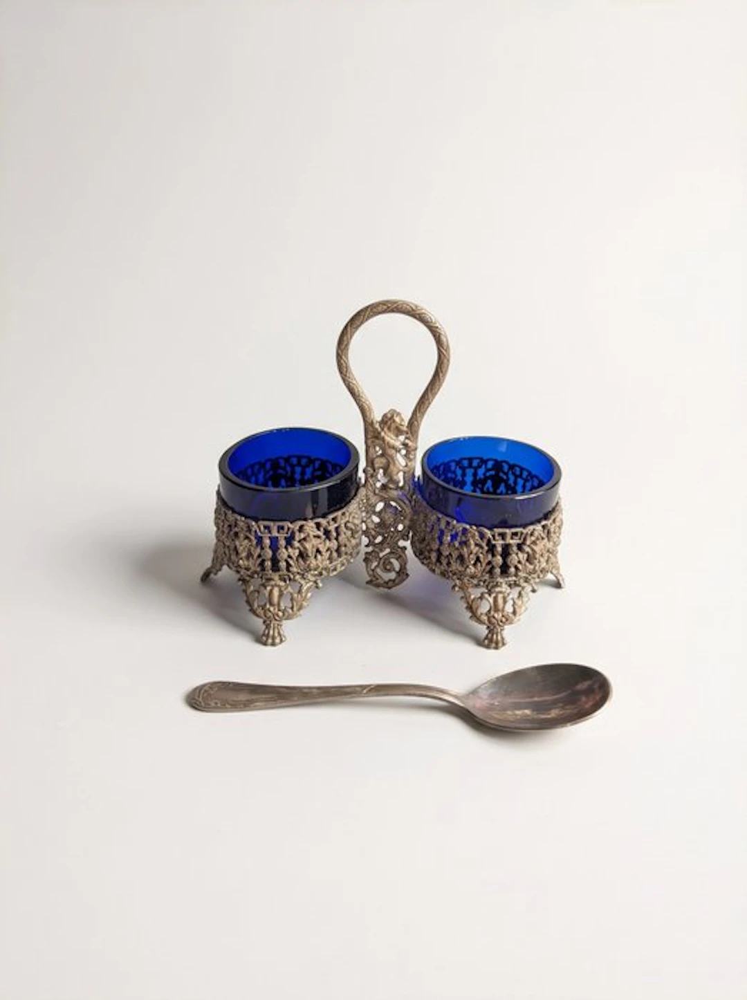 Salt and pepper shakers - Glass, Metal