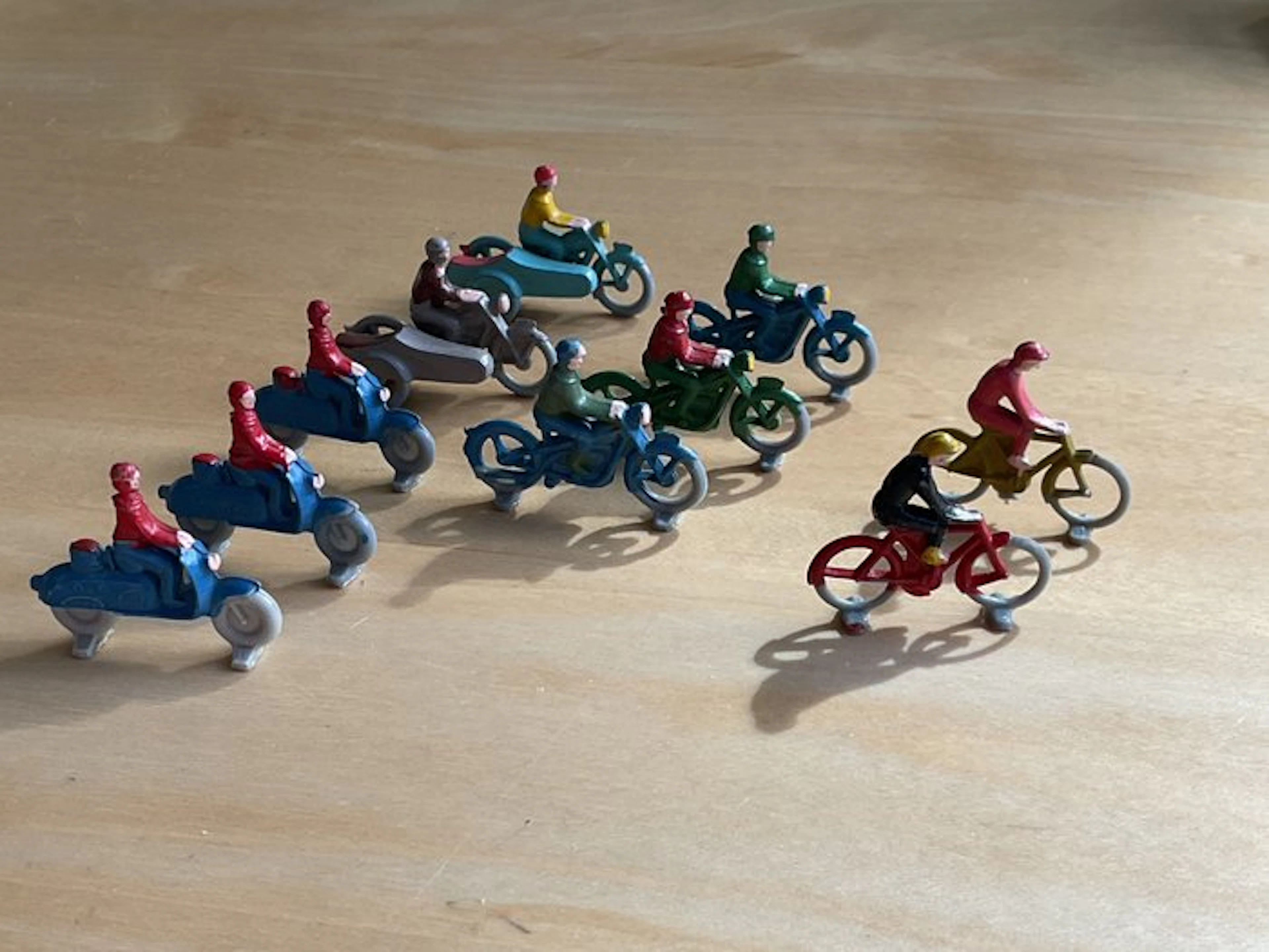 LEGO Minifigure - Classic - Vintage fietsen scooters en motorfietsen