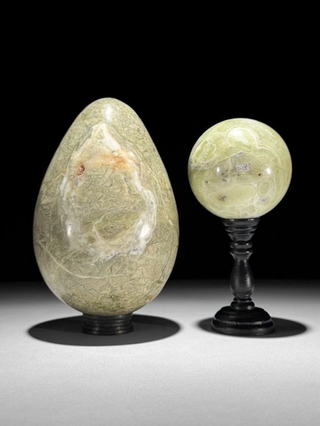 NO RESERVE PRICE - Beautiful Pair of Onyx Egg-Shaped...