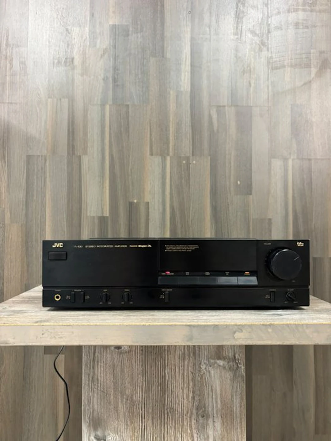 JVC - AX-330 Dynamic Super-A Solid state integrated amplifier