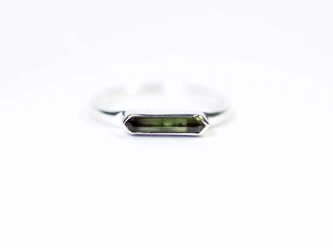 Green tourmaline Ring / new- 1.32 g - (1)