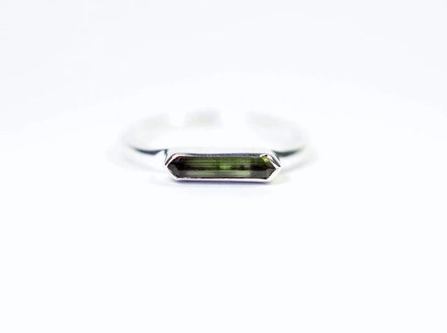 Green tourmaline Ring / new- 1.32 g - (1)