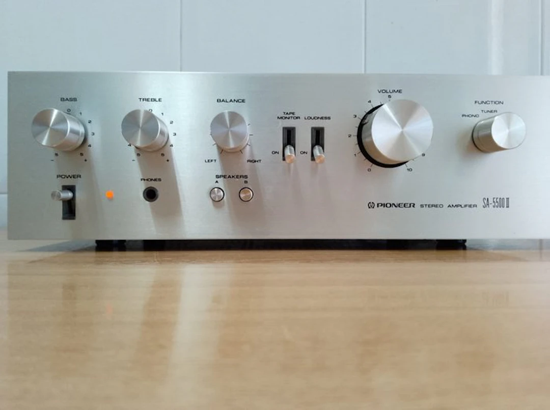 Pioneer - SA-5500 II Solid state integrated amplifier