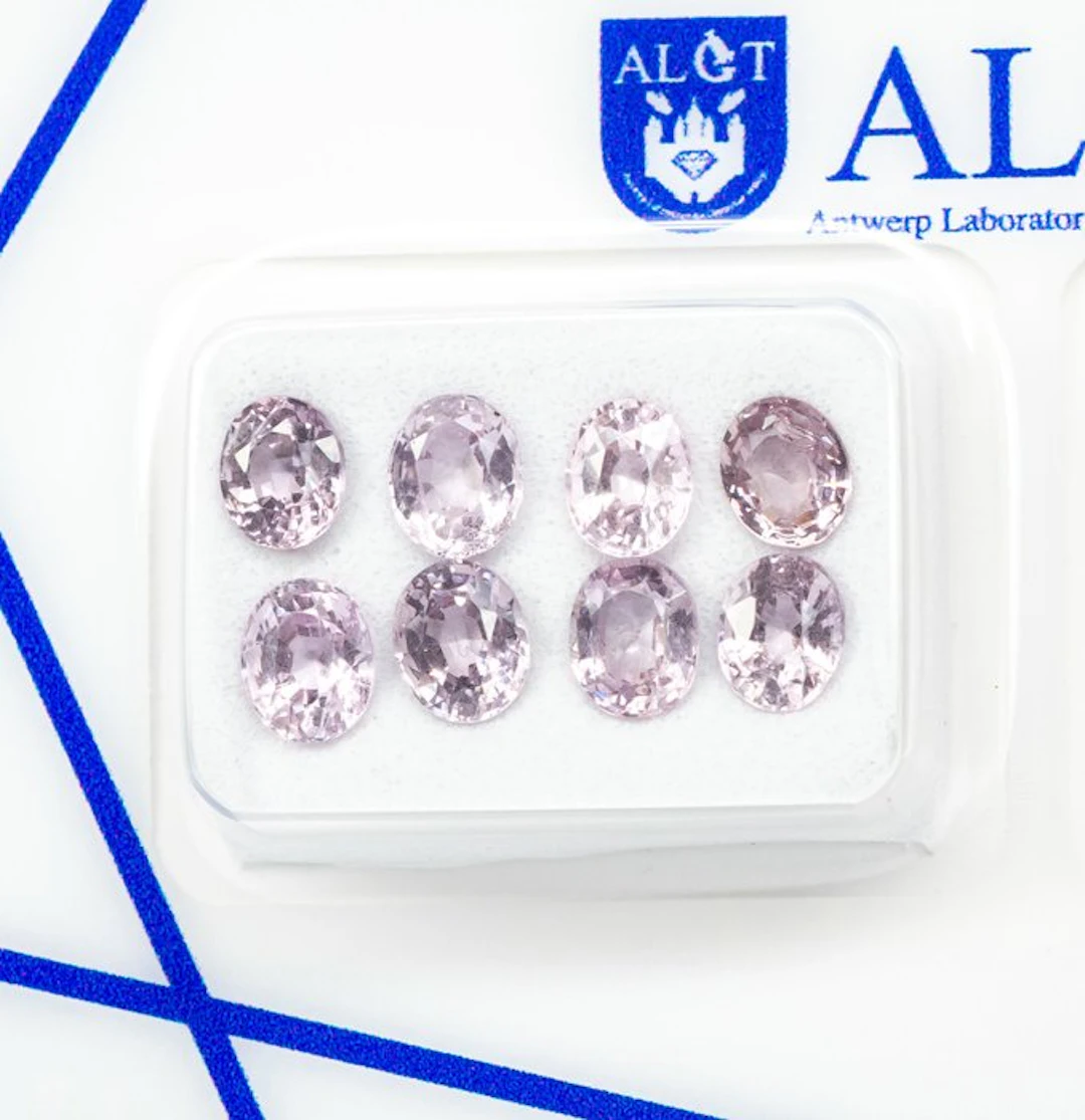 No reserve price - 8 pcs Spinel - 3.72 ct - Antwerp...