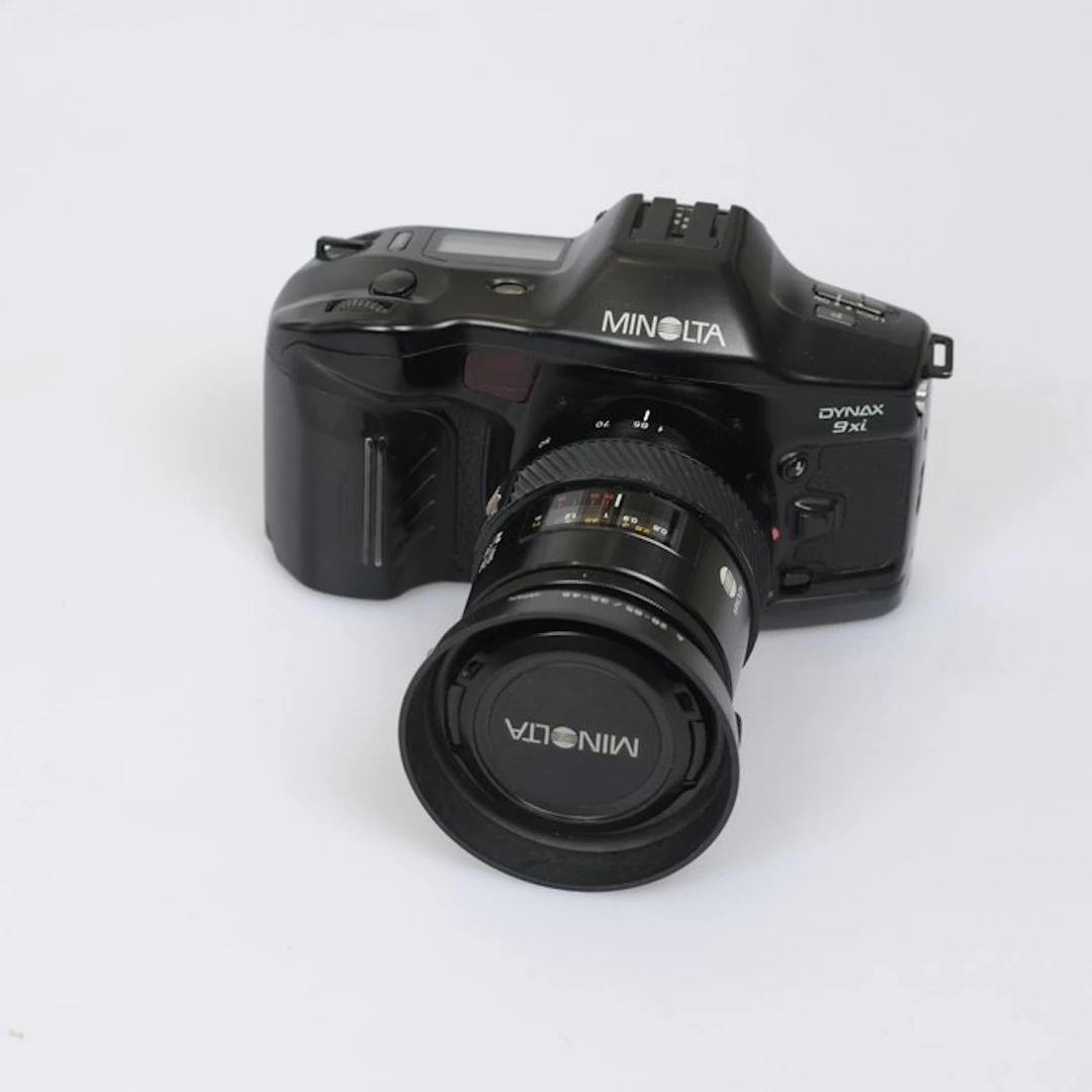 Minolta Dynax 9Xi + AF 3.5-4.5/28-85 Single lens reflex camera (SLR)