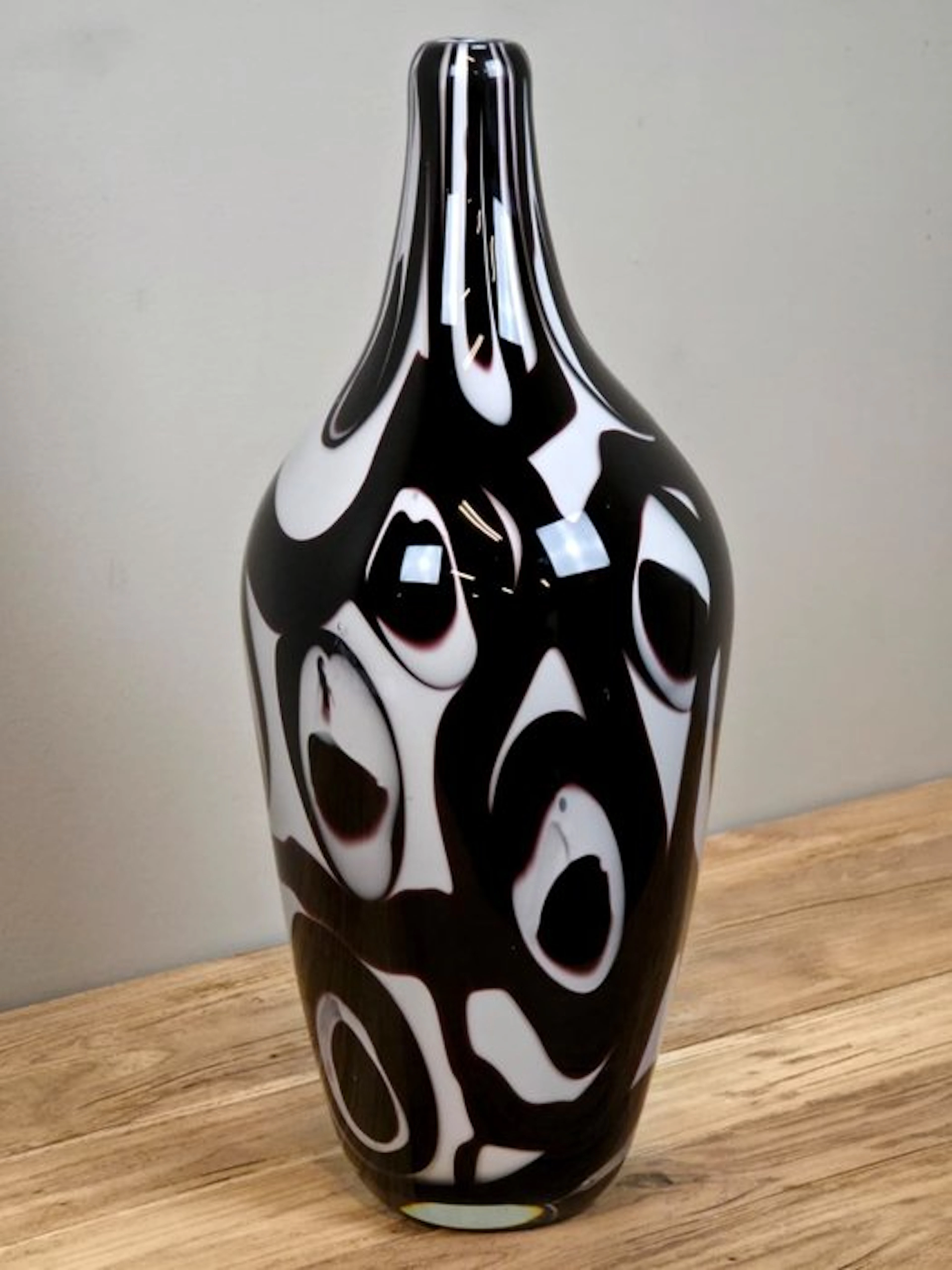 Vase - Glass - Glass decorative vase.