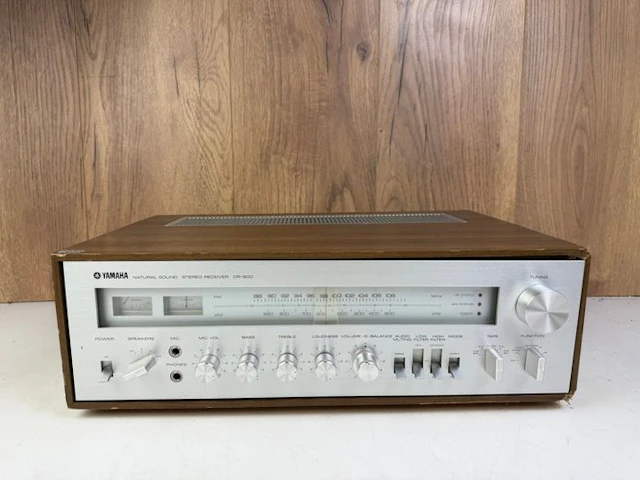 Yamaha - CR-800 'Natural Sound' Solid state stereo receiver