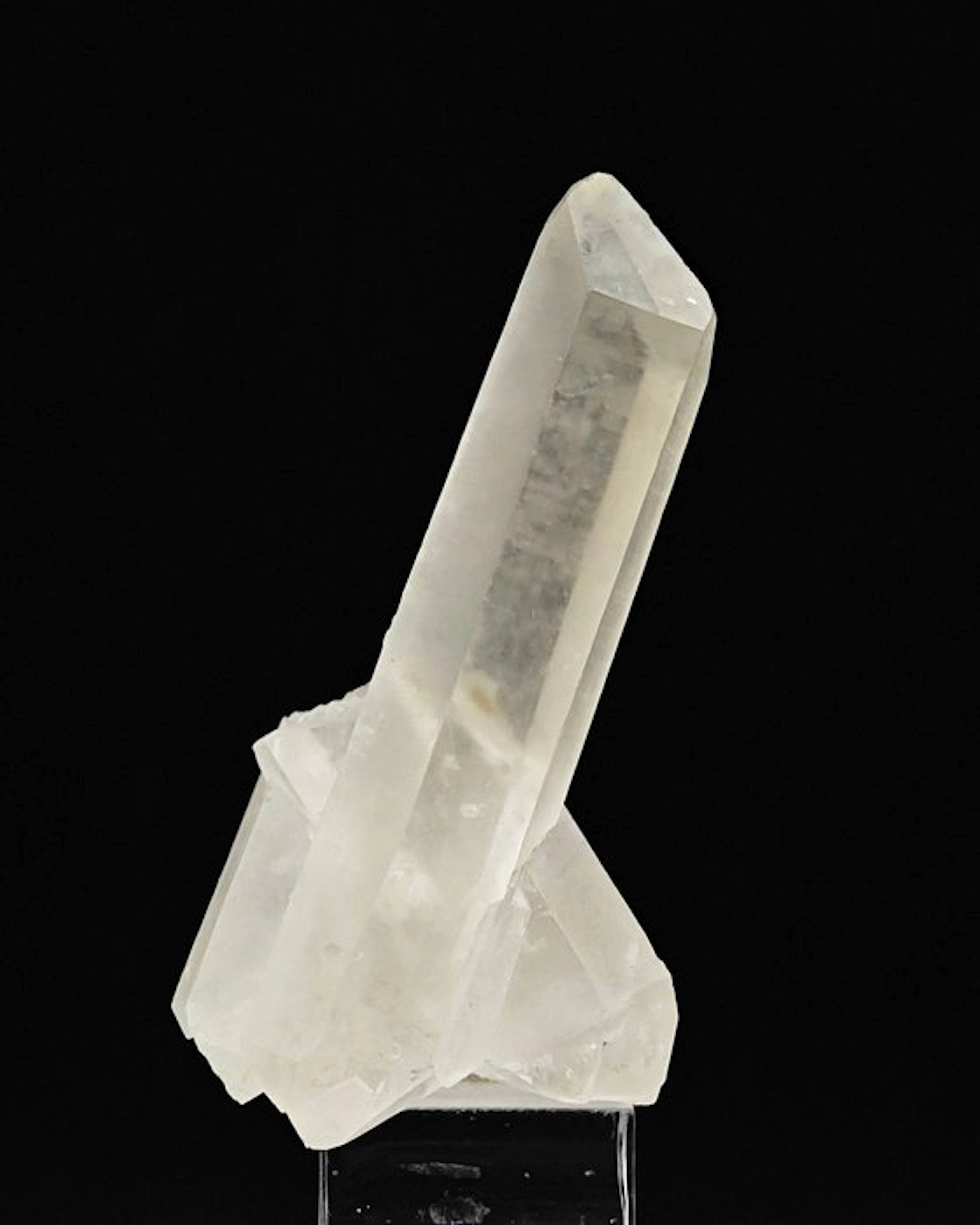 ALPINO, AESTHETIC MILKY QUARTZ BITERMINATED AND CROSSED