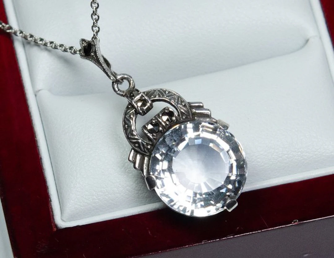 - 830 silver - 8.50 ct natural aquamarine - marcasite - Necklace with pendant