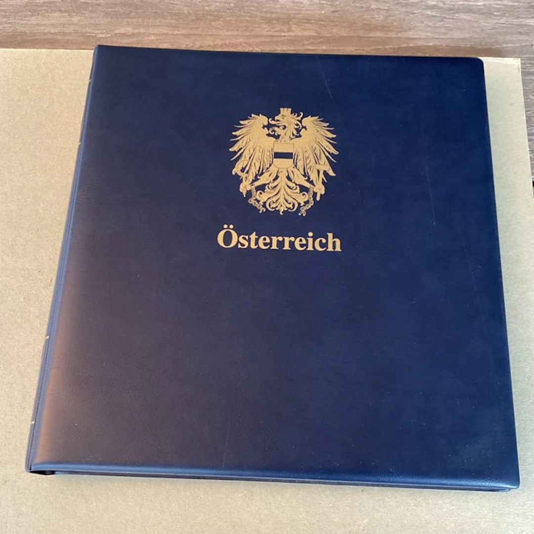 Austria 1960/1974 - Luxe Safe album with 15 complete year-sets - MNH - Michel