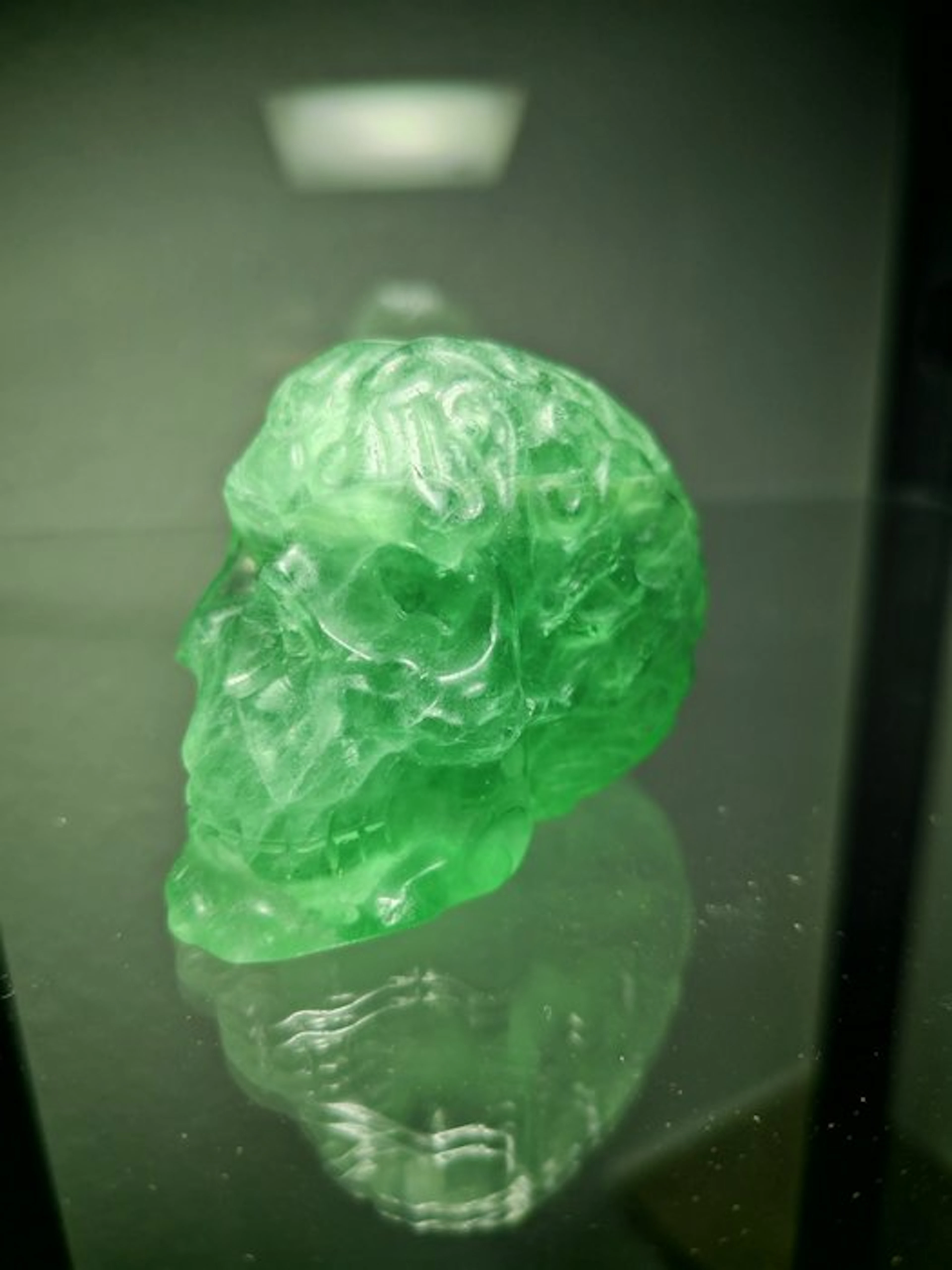 Fluorite Skull - Height: 6 cm - Width: 8 cm- 460 g - (1)