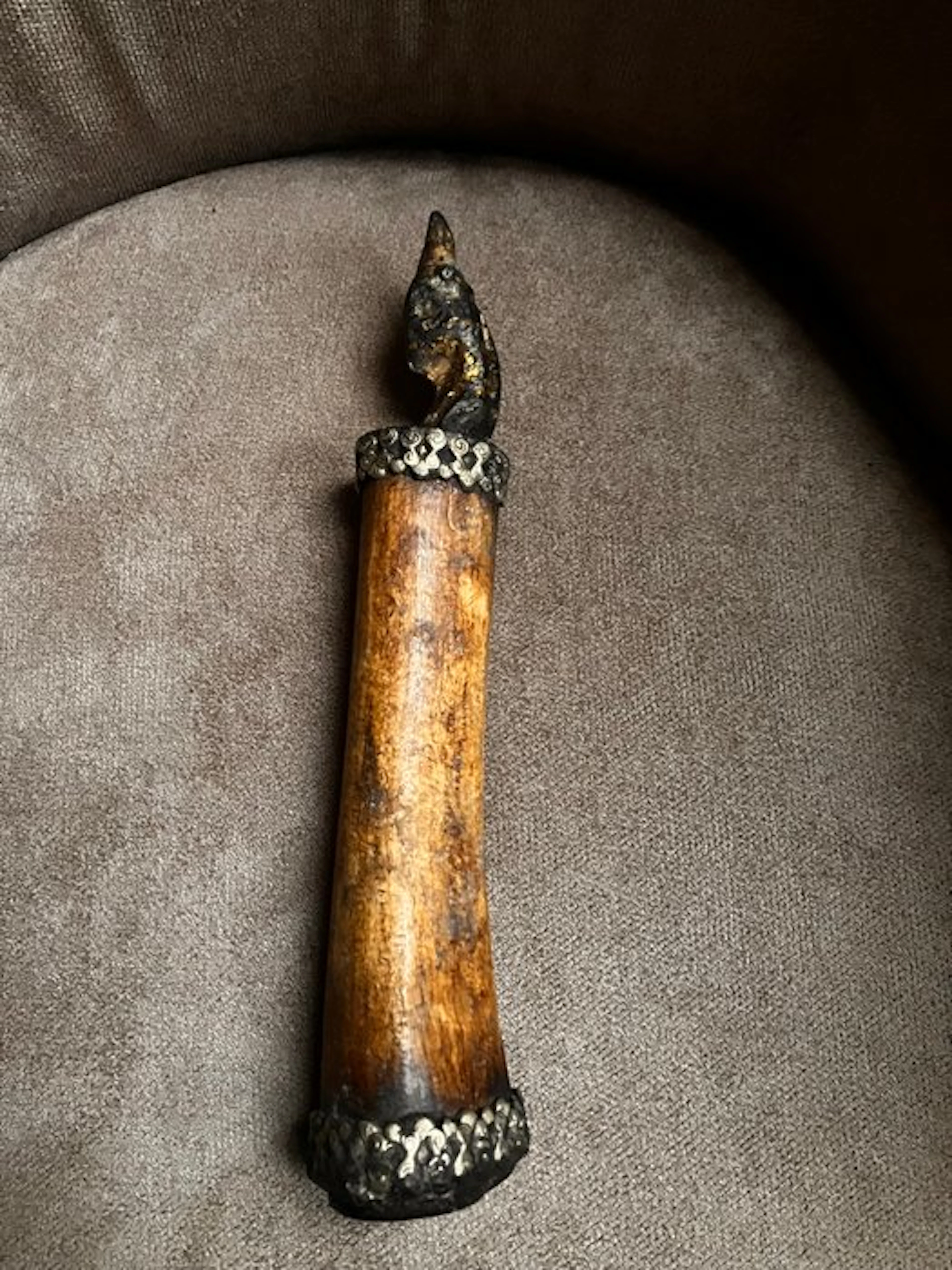Seal Antique inspired