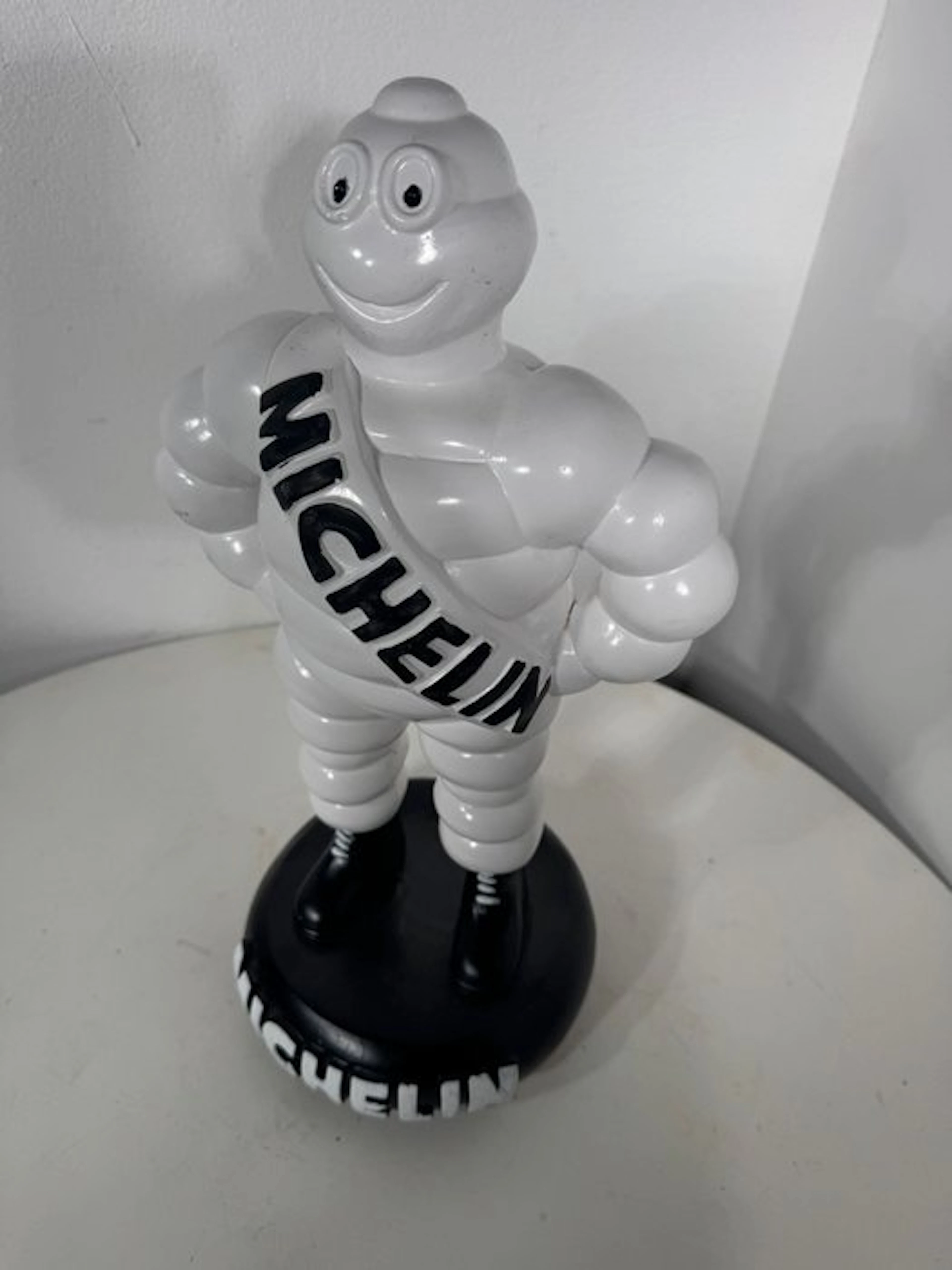 Figure - Michelin - Bibendum - 1960