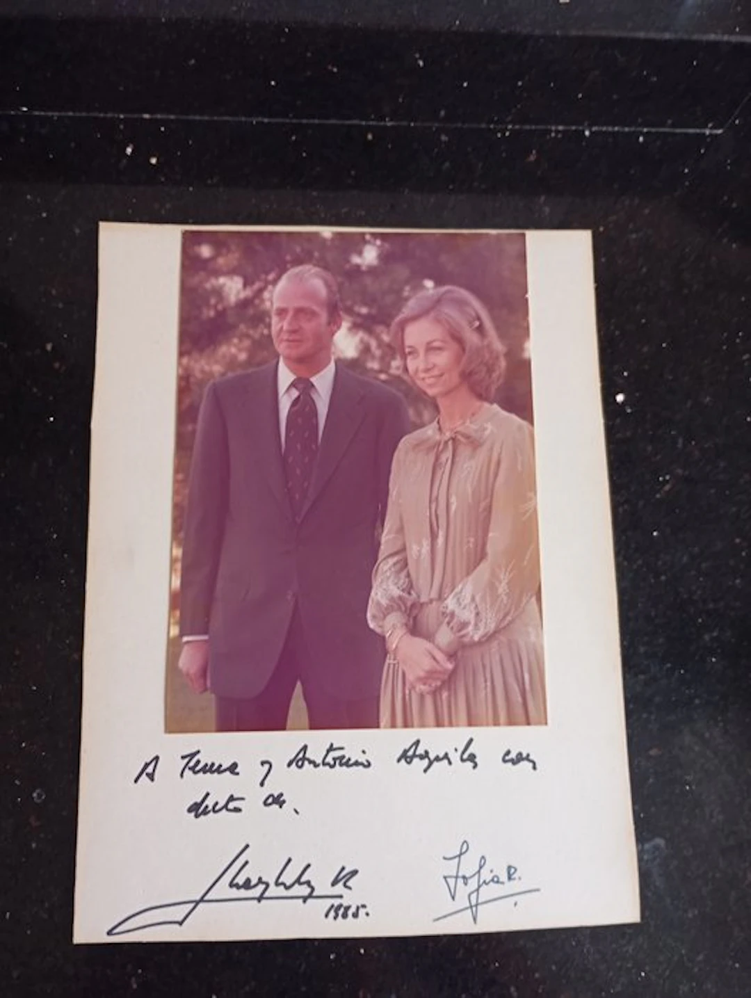 Desconocido - Firmada Fotografia —Rey Juan Carlos y Sofía Reyes de