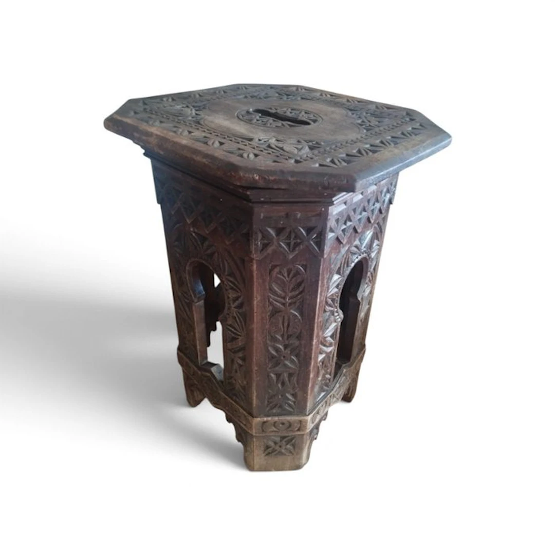 Side table - Relief Carver - Wood - Morocco - Early 20th century