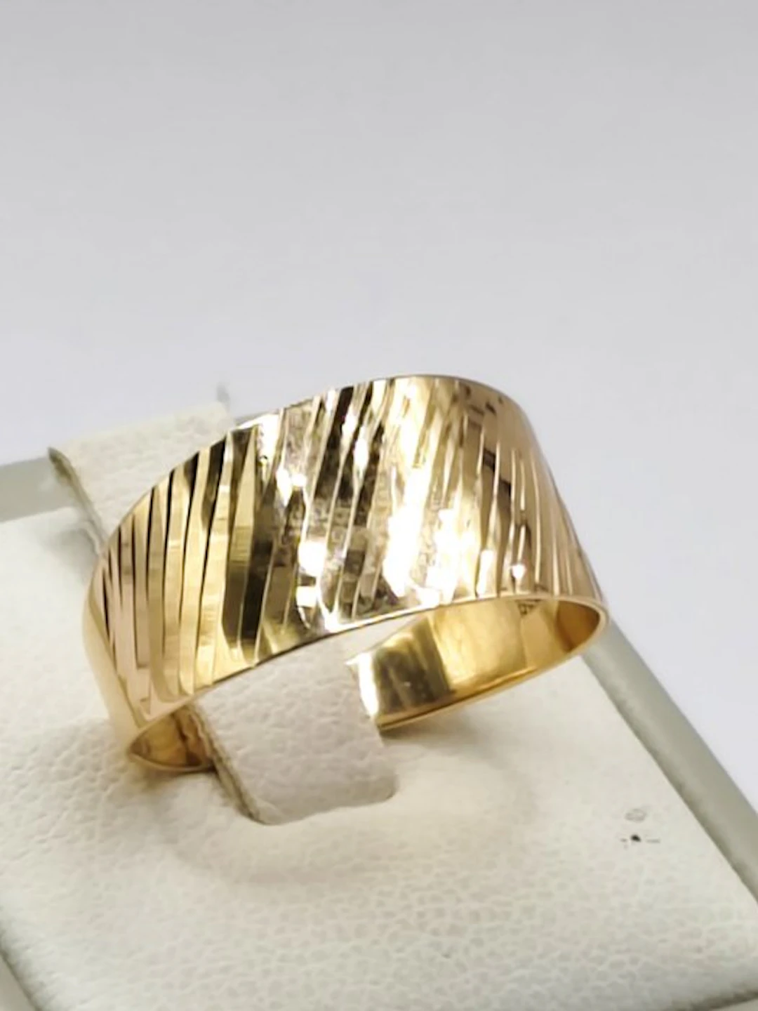Ring - 18 kt. Yellow gold