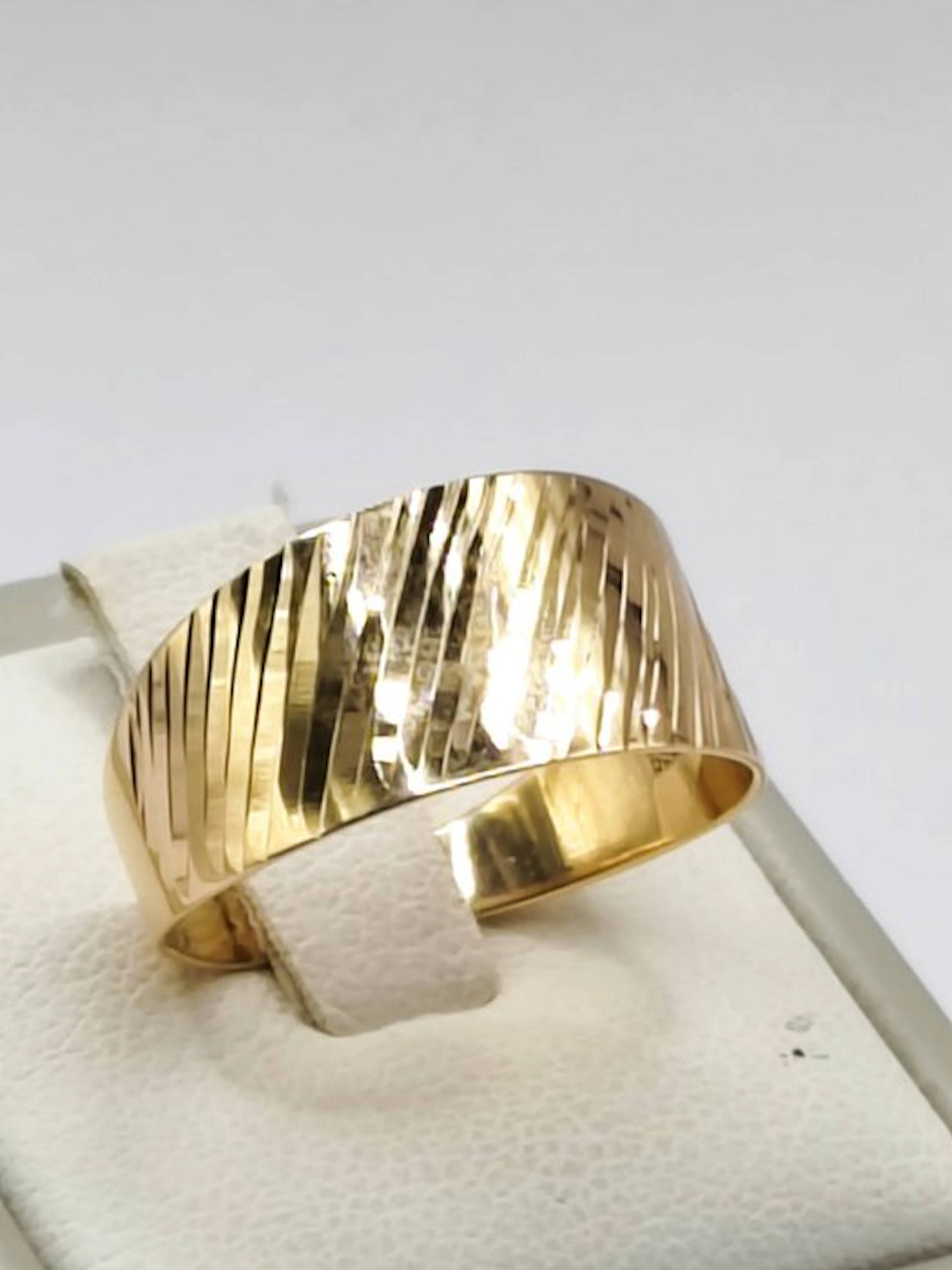 Ring - 18 kt. Yellow gold