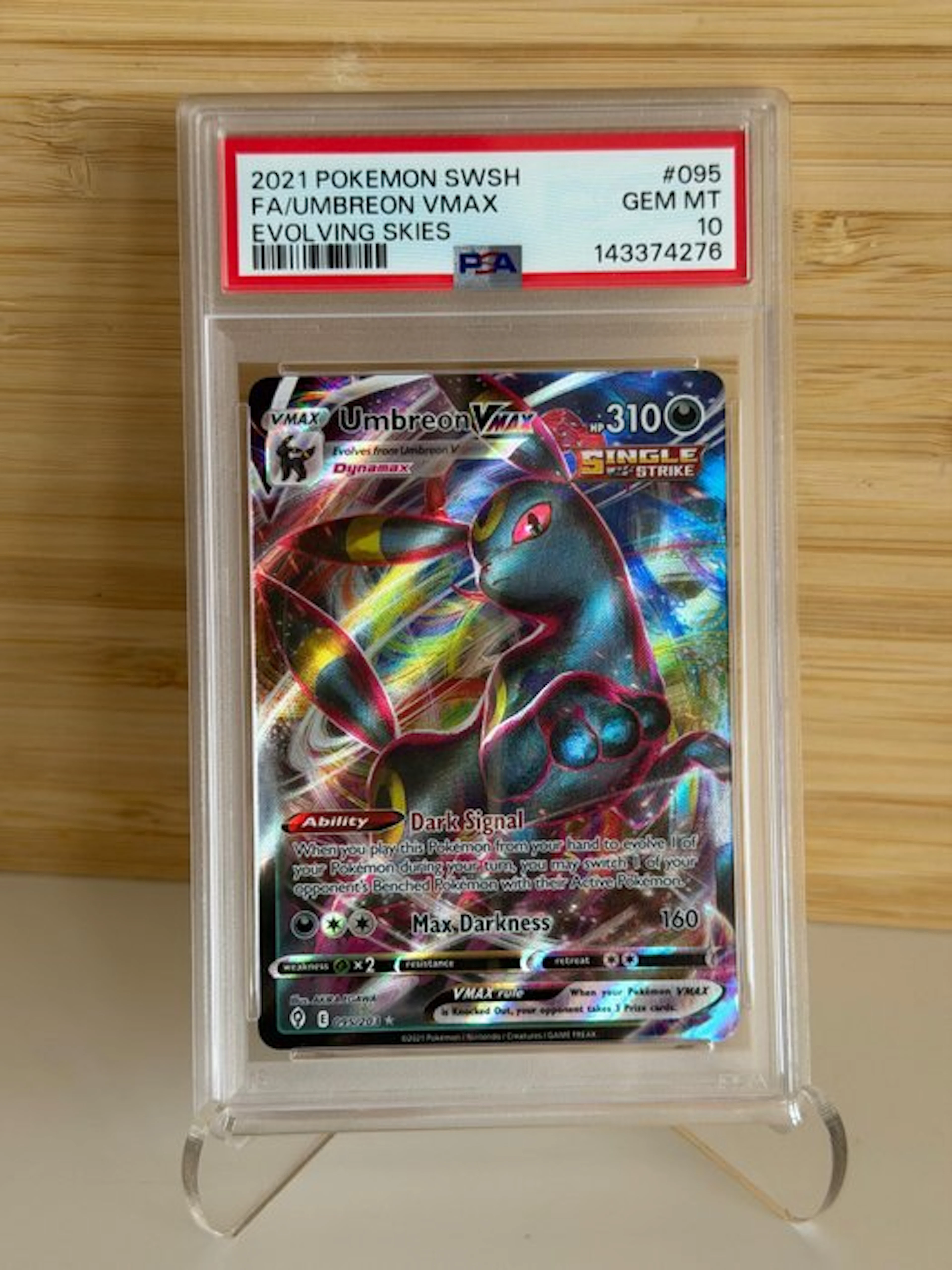 Pokémon - 1 Graded card - Umbreon 095/203 Full art