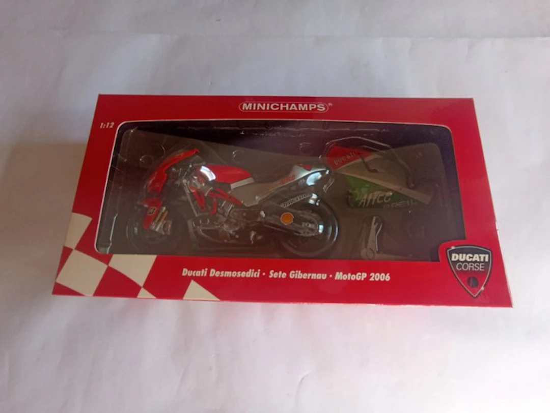MiniChamps 1:12 - Model motorcycle - Ducati Desmosedici GP6 - MotoGP